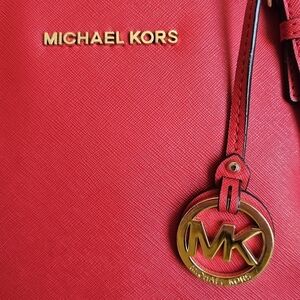MICHAEL KORS Red Saffiano Leather tote bag with zipped pocket for ipad or tablet